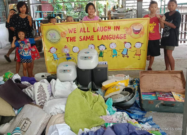 Go Happiness Aid Giving - Bangkok Slums